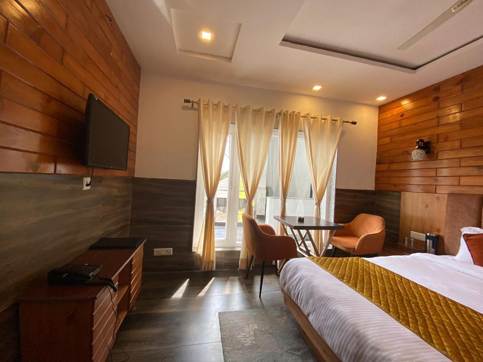 The Aesthetic Hotel & Restaurant Bhīm Tāl المظهر الخارجي الصورة