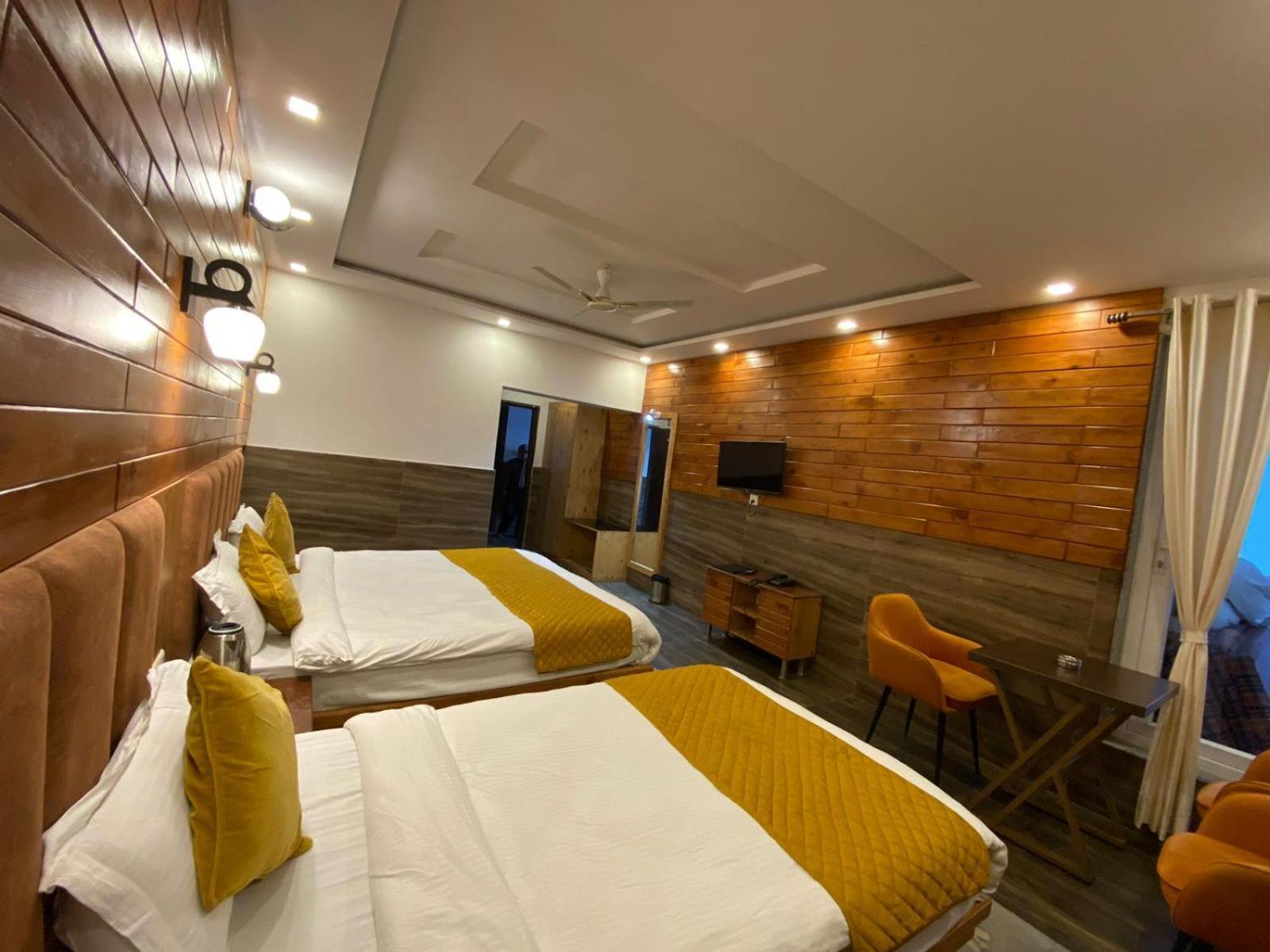 The Aesthetic Hotel & Restaurant Bhīm Tāl المظهر الخارجي الصورة