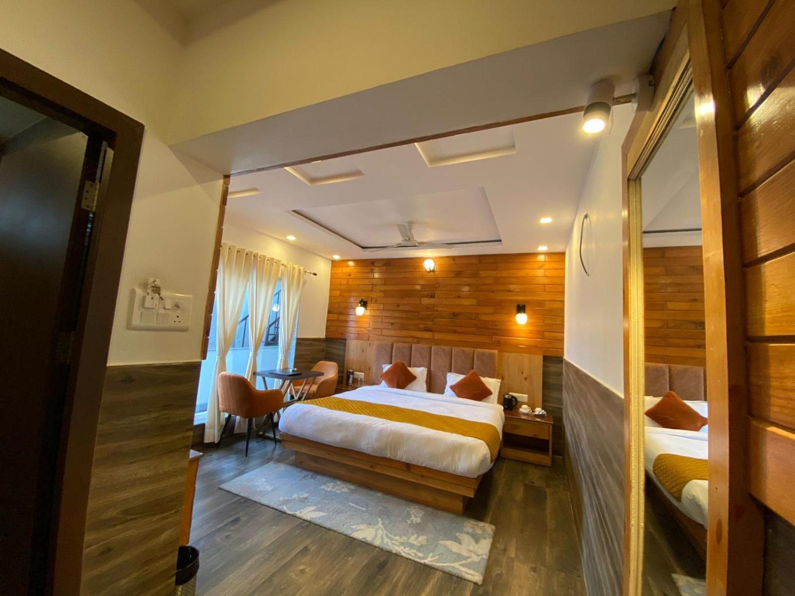 The Aesthetic Hotel & Restaurant Bhīm Tāl المظهر الخارجي الصورة